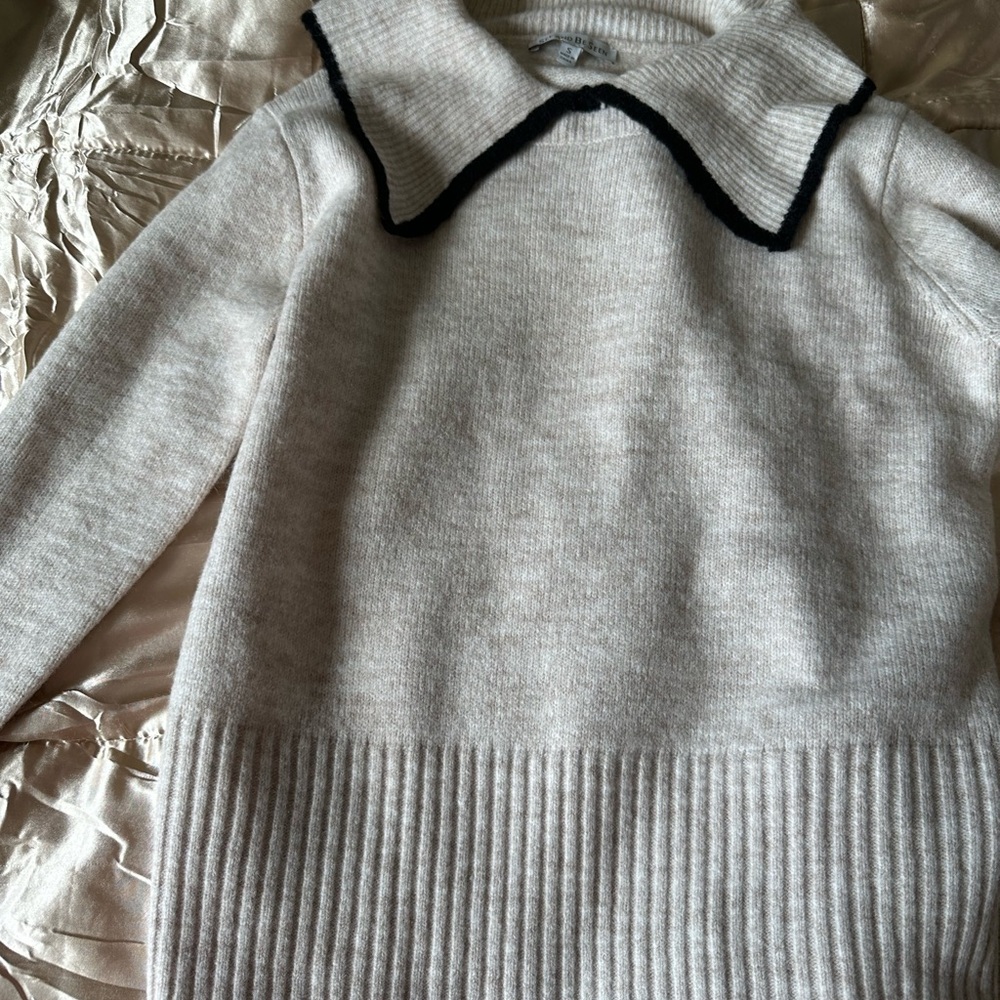 Collared Sweater - Picture 3 of 5